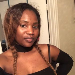 Meet your Posher, Laetitia